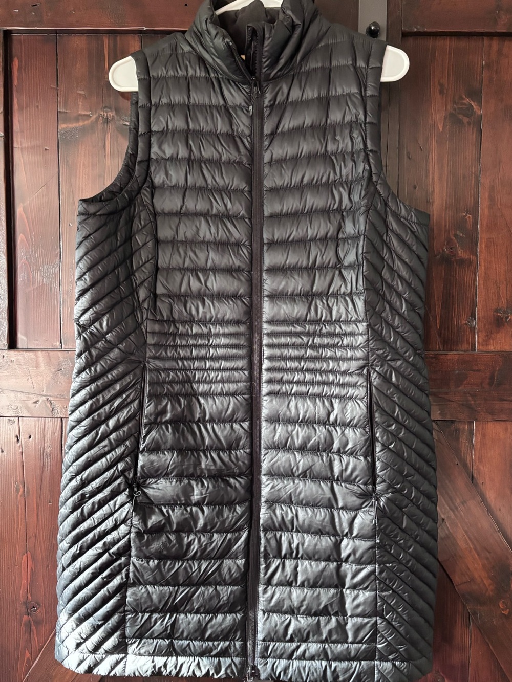 Duluth Trading Co Women’s Long Down Puffer Black Lightweight Quilted Vest